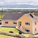 Hilltop Bed & Breakfast *