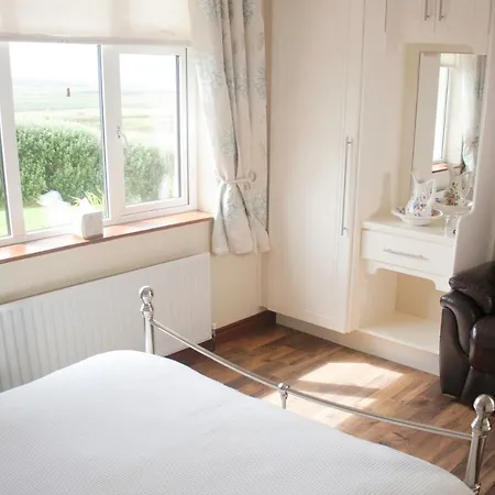 Hilltop Bed & Breakfast *