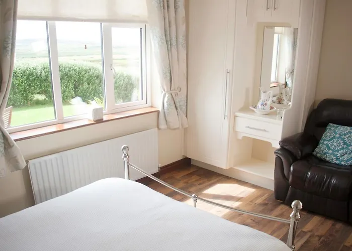 Hilltop Bed & Breakfast *